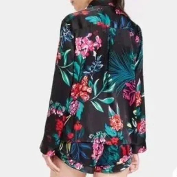 Stars Above Large Floral Satin Pajama Set Long Sleeve with Shorts - Picture 2 of 7